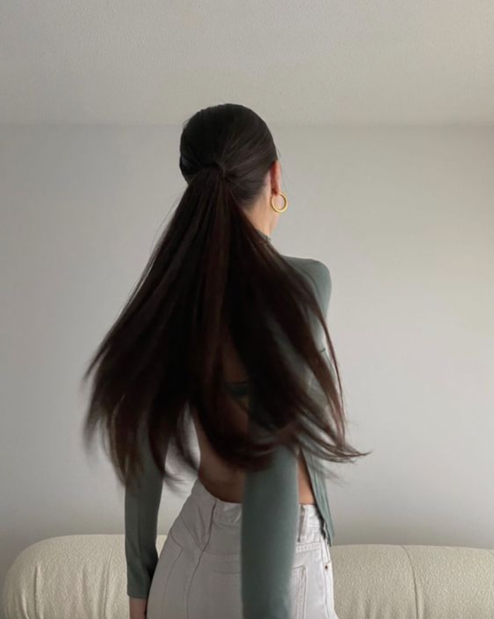 NEVER HAVE A SAGGY PONYTAIL AGAIN WITH THIS VIRAL HAIR HACK